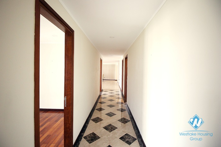 267 sqm 4 bedrooms 3 bathrooms fully furnished apartment for rent in Ciputra Hanoi